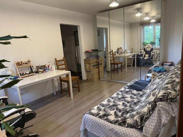 3-х комнатная квартира сремонтом в тихом месте