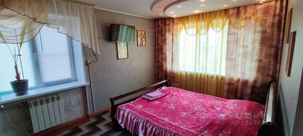 Сдаю посуточно 1- комн. квартиру в центре города на ул. Гайдара, 60.