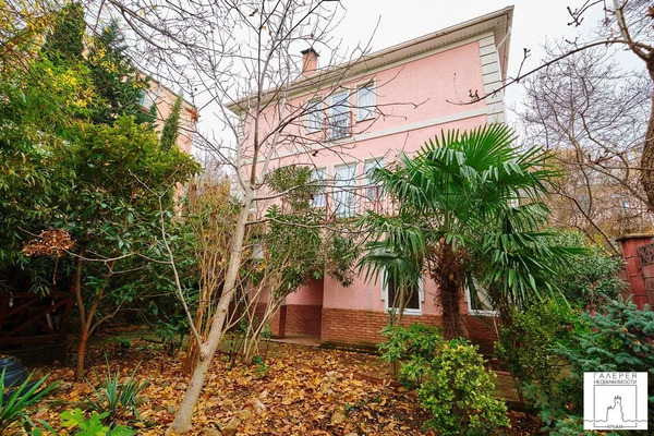 №4487 Жилой дом в Ялте с видом на горы