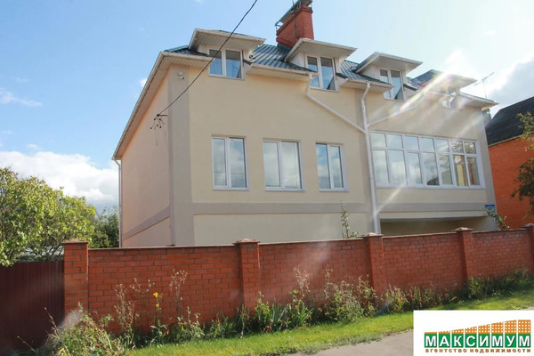 Коттедж 350 кв.м в центре Домодедово