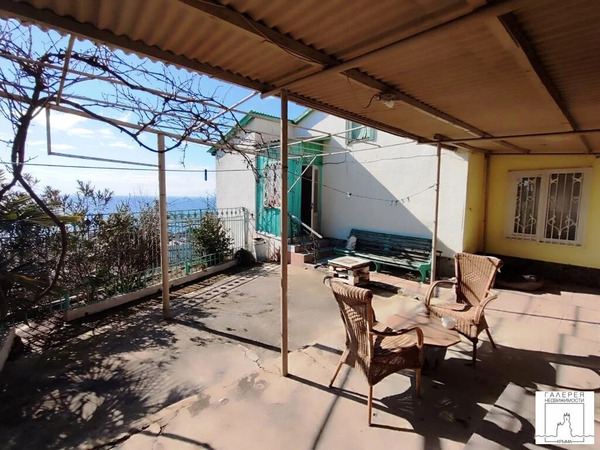 №4551 - 2ккв с панорамным видом на море и собственным двором в Кореизе