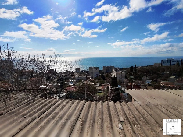 №4551 - 2ккв с панорамным видом на море и собственным двором в Кореизе